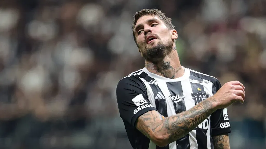 Lyanco jogador do Atletico-MG lamenta durante partida contra o Vasco no estadio Arena MRV pelo campeonato Copa Do Brasil 2024. Foto: Gilson Lobo/AGIF