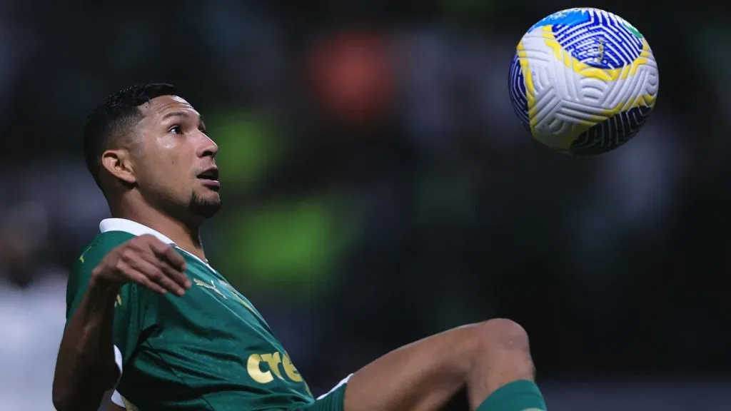 Rony deve respirar novos ares em 2025 - Foto: Ettore Chiereguini/AGIF.