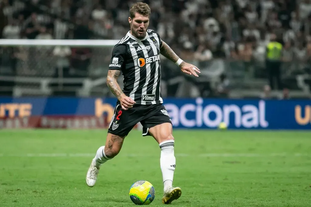 Lyanco em partida pelo Galo. Foto: Fernando Moreno/AGIF