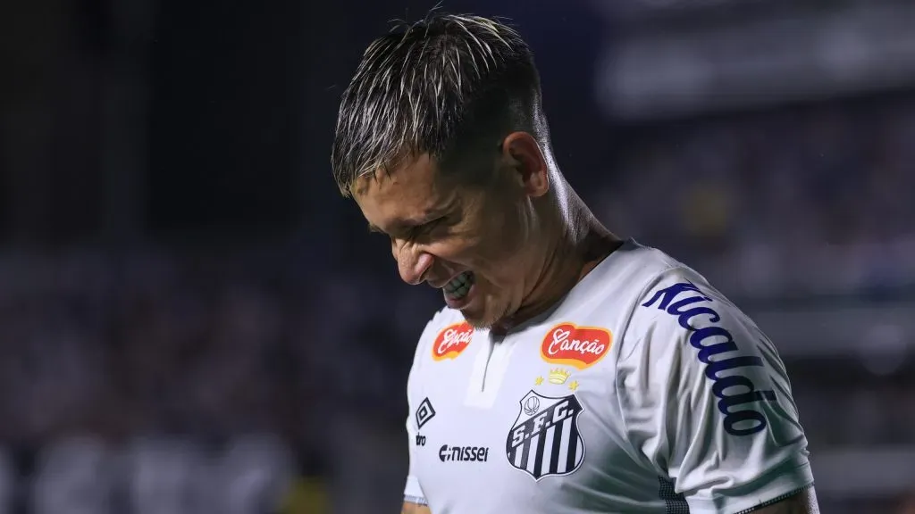Soteldo não deve sair do Santos - Foto: Marcello Zambrana/AGIF.