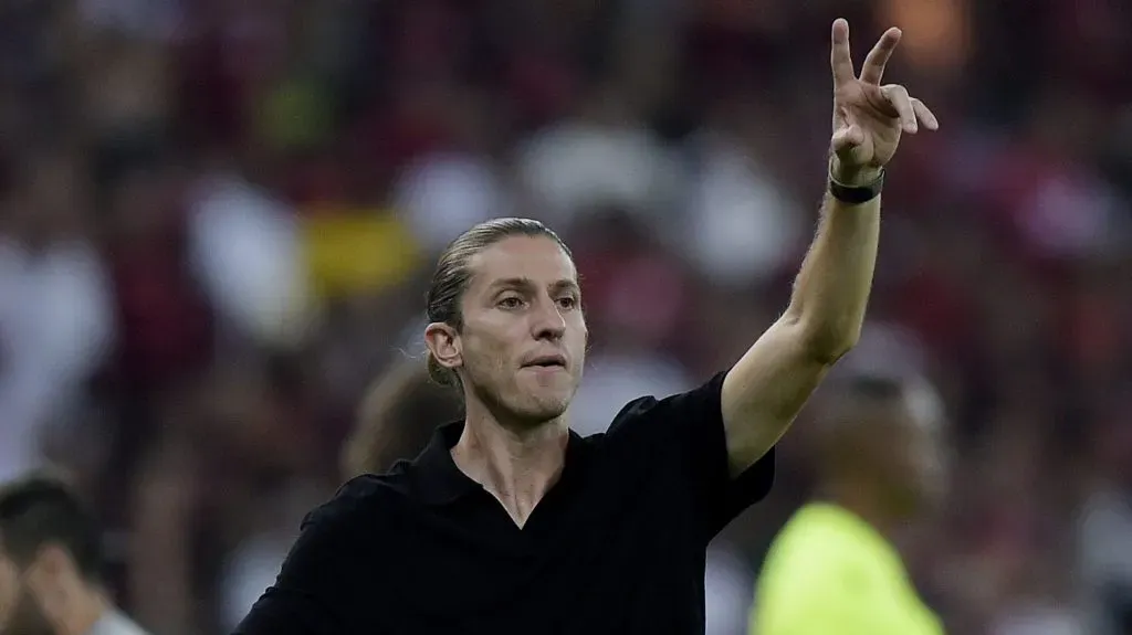 Filipe Luís exaltou uma dupla do Flamengo -Foto: Alexandre Loureiro/AGIF.