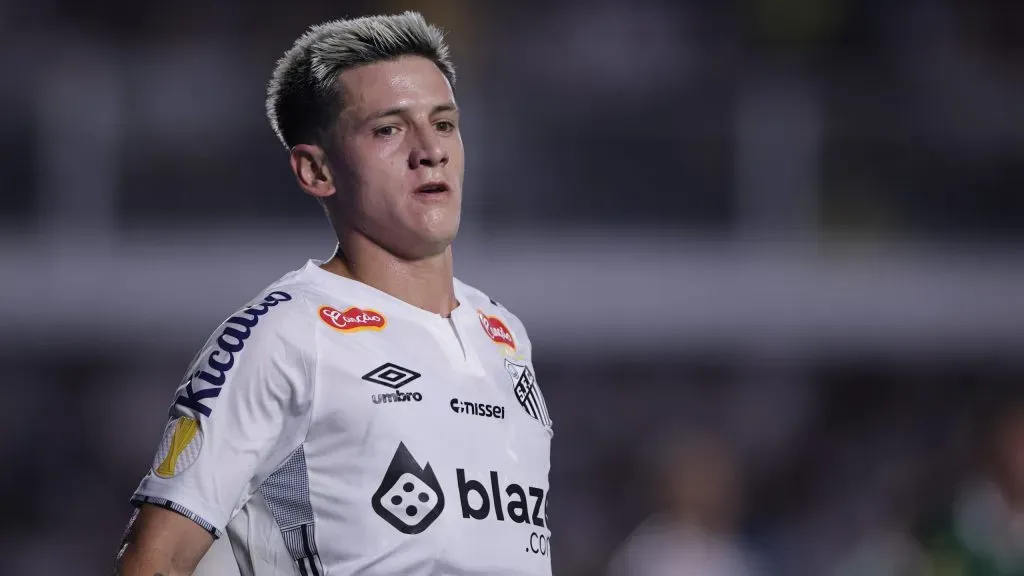 Léo Godoy durante partida. Foto: Ettore Chiereguini/AGIF