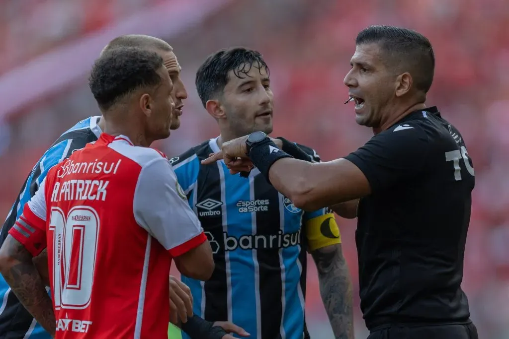 Inter e Grêmio vêm protagonizando polêmicas nos bastidores após GreNal. Foto: Liamara Polli/AGIF