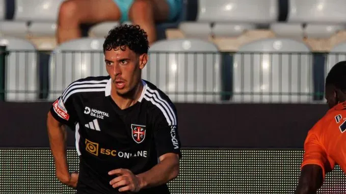 Nuno Moreira pode chegar ao Vasco - Copyright: Maciej Rogowski/IMAGO