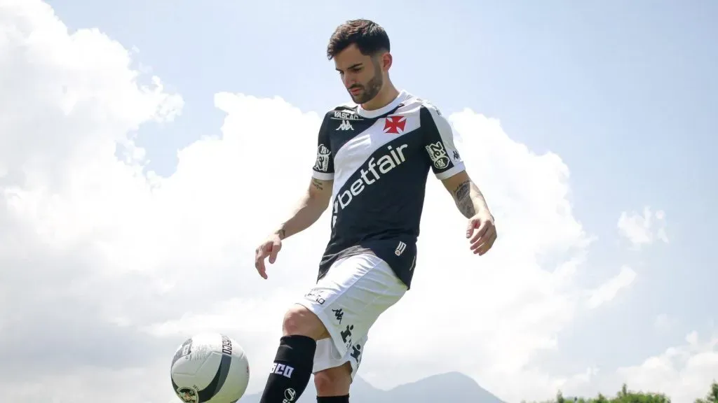 Garré foi anunciado oficialmente pelo Vasco. Foto: Matheus Lima/Vasco