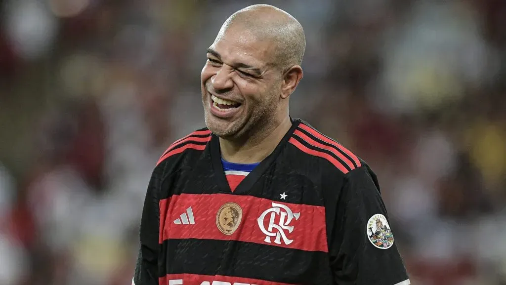 Adriano jogador do Flamengo durante partida contra o Amigos da Italia no estádio Maracanã pelo campeonato A Ultima Batalha do Imperador. Foto: Thiago Ribeiro/AGIF
