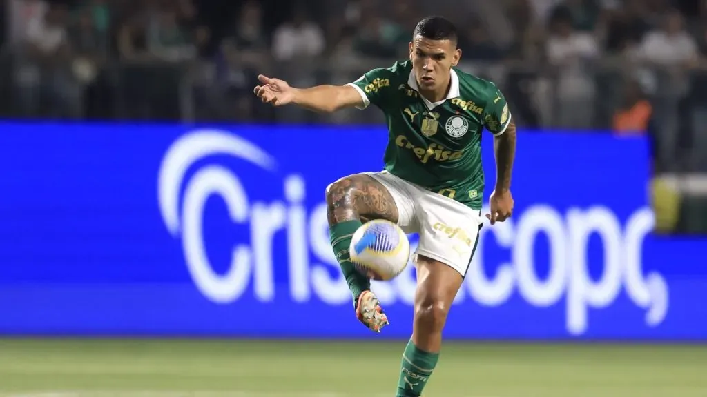 Naves em partida do Palmeiras