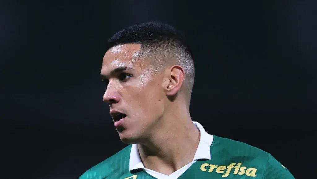 Foto: Ettore Chiereguini/AGIF – Não existe chance de troca de Naves pelo craque do Cruzeiro.