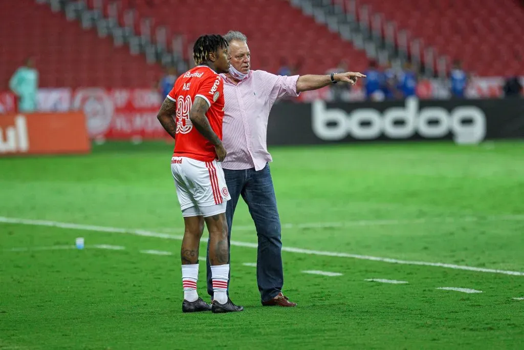 Abel Braga atuando como técnico do Internacional – Foto: Fernando Alves/AGIF