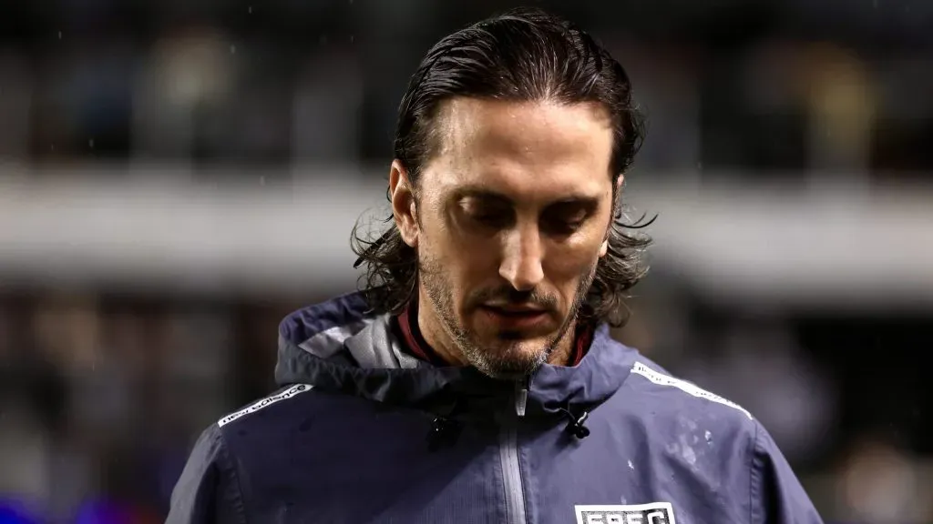 Luis Zubeldia técnico do Sao Paulo durante partida contra o Santos,Foto: Marcello Zambrana/AGIF