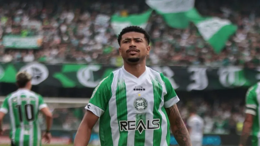 Lucas Ronier pelo Coritiba. Foto: Robson Mafra/AGIF