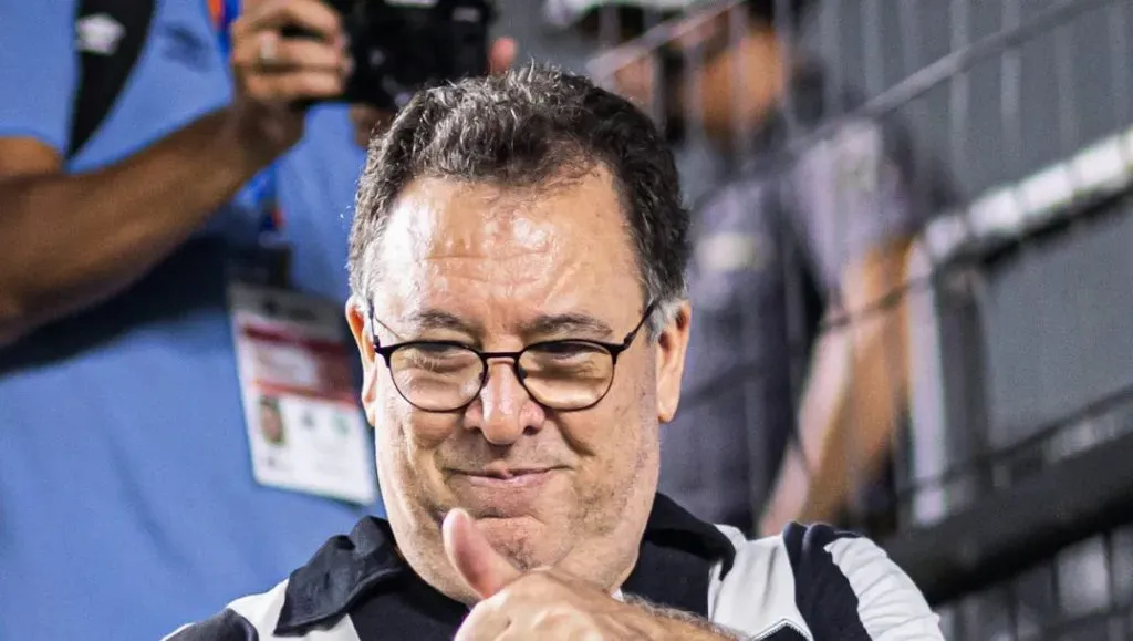 Foto: Abner Dourado/AGIF – Marcelo Teixeira não conseguiu o reforço sonhado para o meio-campo do Santos.