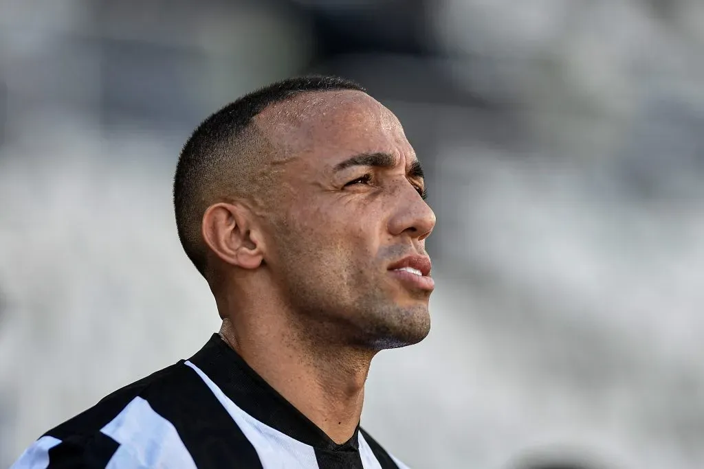 Marçal em jogo pelo Botafogo. Foto: Thiago Ribeiro/AGIF