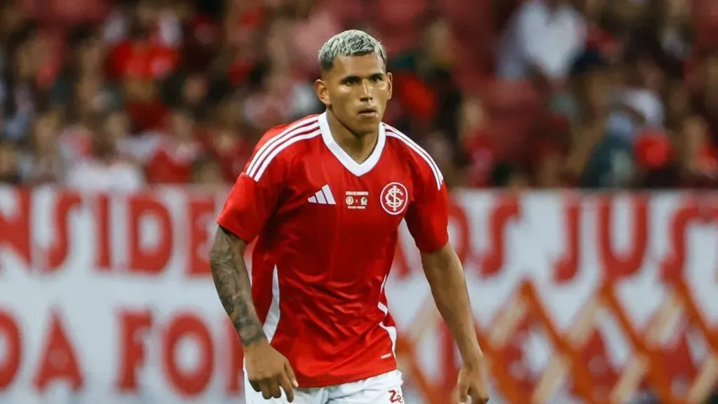 Aguirre no Internacional. Foto: Luiz Erbes/AGIF