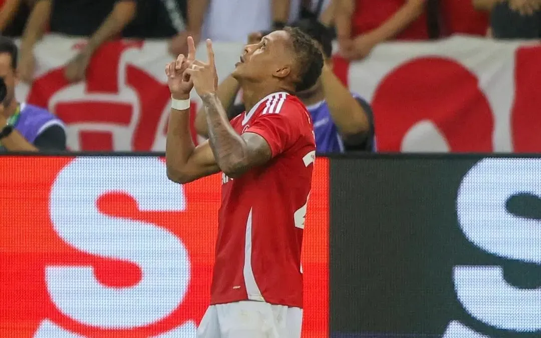 Vitinho, é um dos artilheiros favoritos dos colorados e comemora seu golaço sobre o Caxias e vaga na final. Foto: R Duarte/Internacional