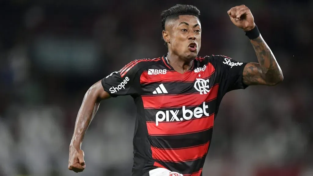 Bruno Henrique,jogador do Flamengo, comemora seu gol durante partida contra o Vasco, pelo Campeonato Carioca. Foto: Thiago Ribeiro/AGIF.