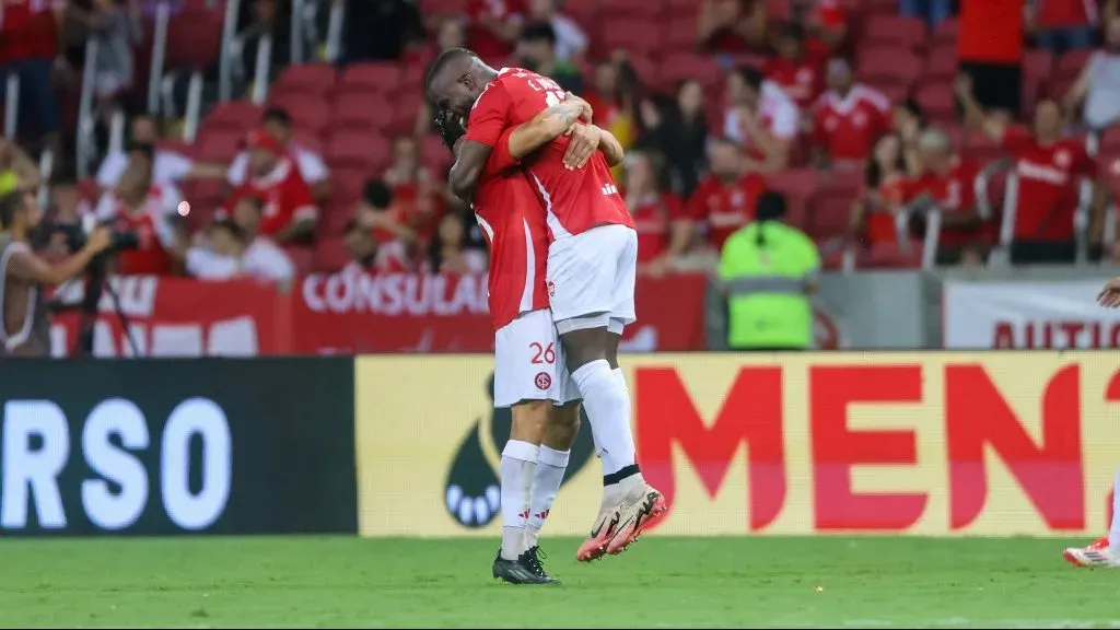 Jogadores do Internacional comemoram gol diante do Caxias, pelo Gauchão Foto: Ricardo Duarte/Internacional.