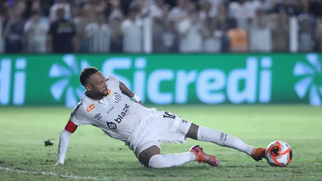 Neymar pode sair do Peixe - Foto: Reinaldo Campos/AGIF.