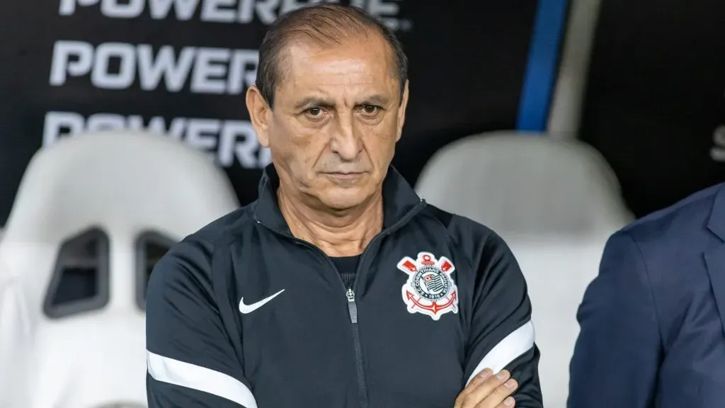 Treinador do Corinthians fez mudanças no planejamento do elenco