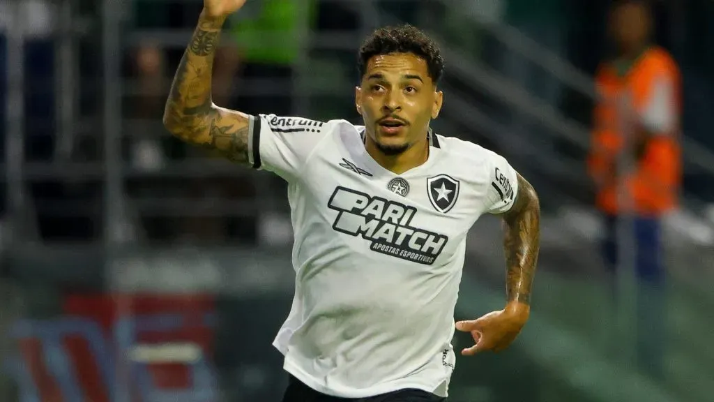 Gregore comemora gol no Botafogo. Foto: Joisel Amaral/AGIF