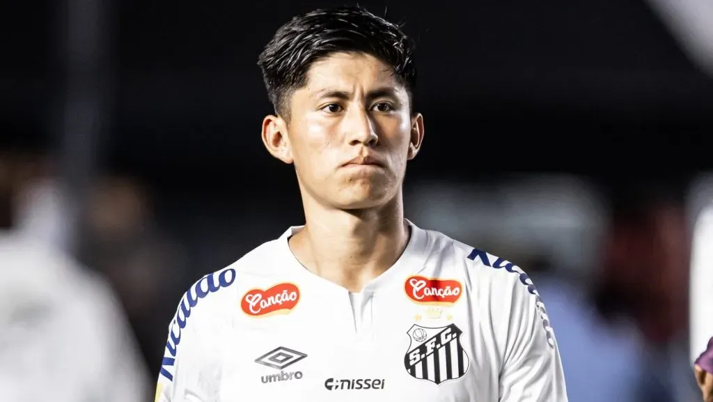 Miguelito, meia boliviano do Santos - Foto: Raul Baretta/ Santos FC