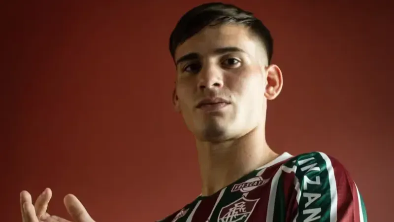 Joaquín Lavega, ex-River Plate (URU), é o quarto reforço do Fluminense para 2025 — Foto: Marcelo Gonçalves/FFC