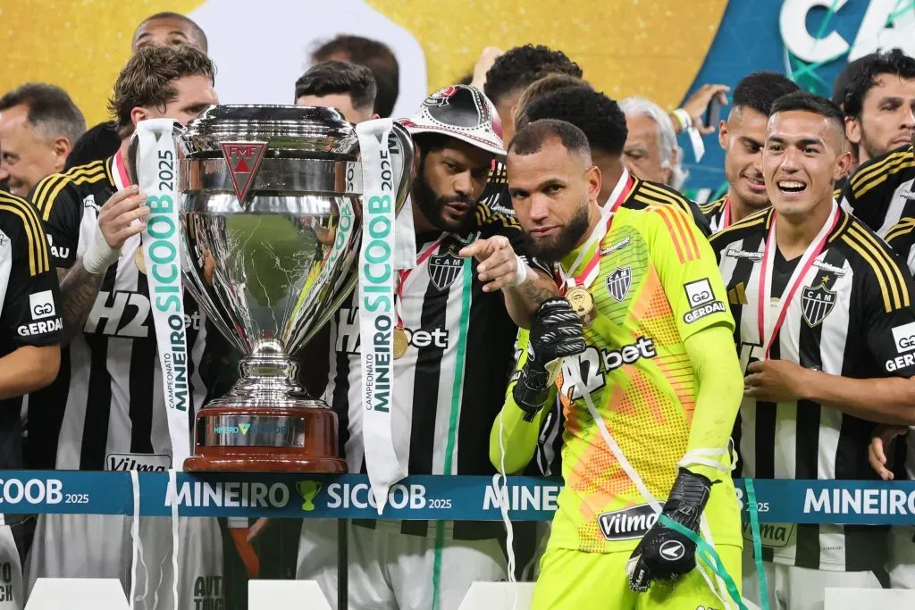 Hulk aparece para levantar título do Campeonato Mineiro. Foto: Gilson Lobo/AGIF