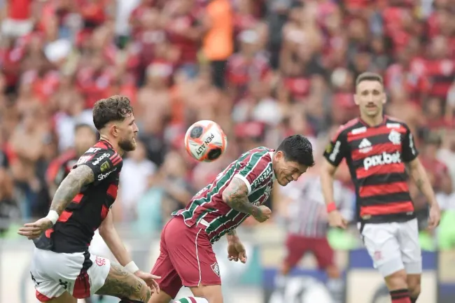 Cano jogador do Fluminense durante partida contra o Flamengo – Foto: Thiago Ribeiro/AGIF