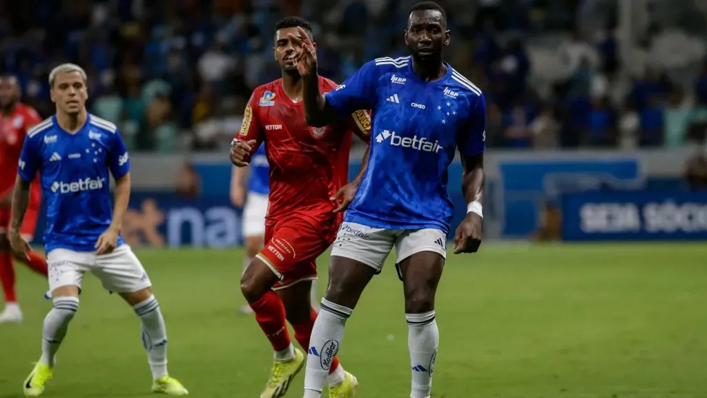 Bolasie em partida pelo Cruzeiro. Foto: Fernando Moreno/AGIF