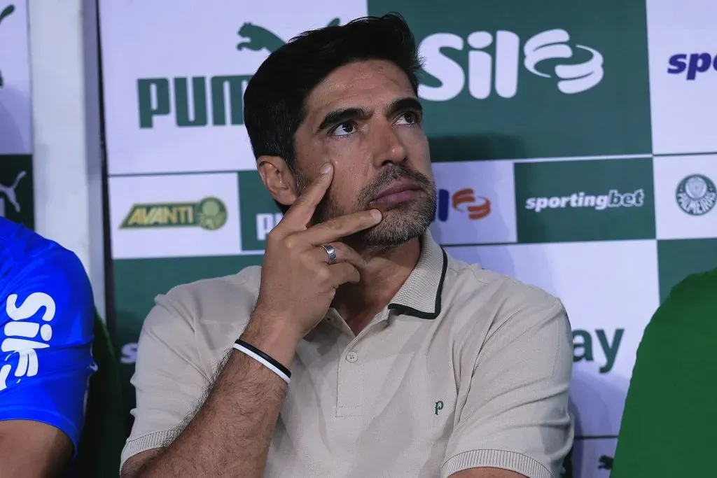 SP – SAO PAULO – 16/03/2025 – PAULISTA 2025, PALMEIRAS X CORINTHIANS – Abel Ferreira tecnico do Palmeiras durante partida contra o Corinthians no estadio Arena Allianz Parque pelo campeonato Paulista 2025. Foto: Ettore Chiereguini/AGIF
