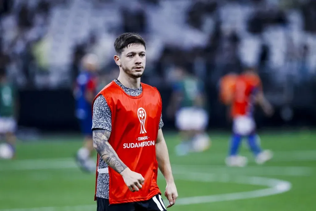 Garro antes de partida com o Fortaleza. Foto: Marco Miatelo/AGIF