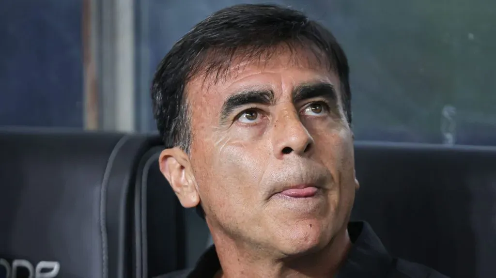 Foto: Maxi Franzoi/AGIF – Quinteros deu poucas oportunidades e atacante pode sair do Tricolor.