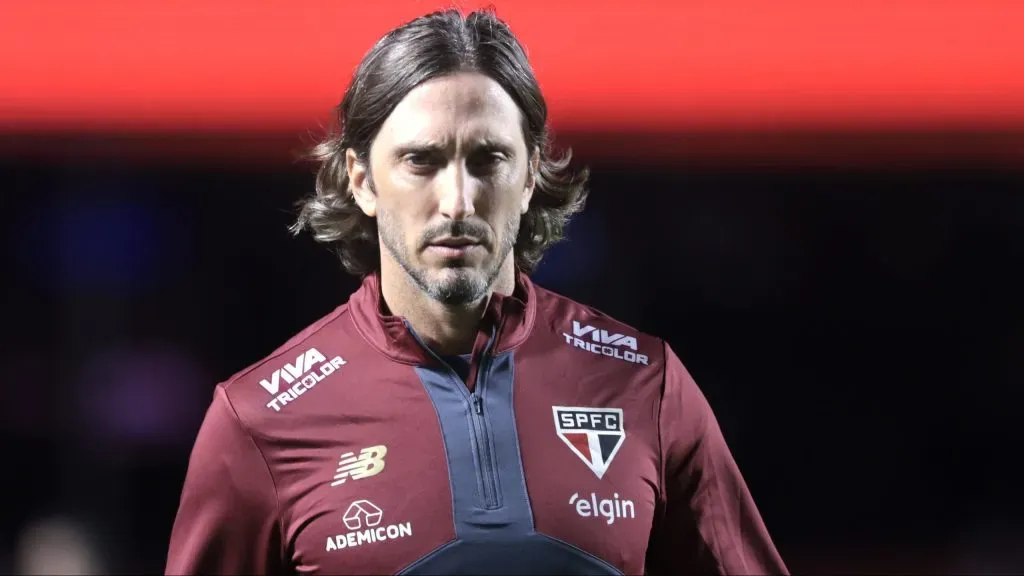 Zubeldía tem preocupação nos bastidores