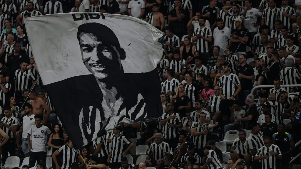 Torcedores do Botafogo presentes em jogo realizado no Nilton Santos. Foto: Thiago Ribeiro/AGIF.