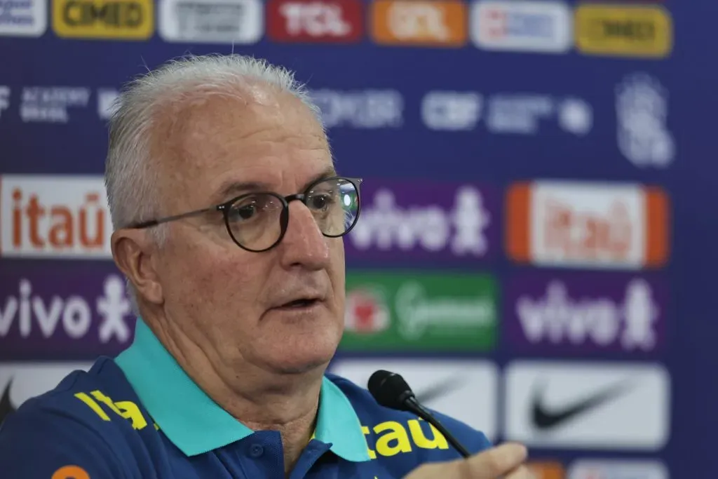 Dorival Jr deve ser demitido e a CBF pode escolher um nome estrangeiro. Foto: Fernando Torres/AGIF