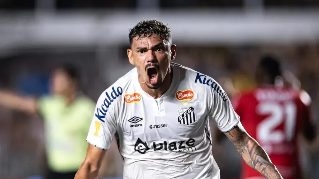 Tiquinho Soares em partida do Campeonato Paulista/ Foto: Abner Dourado/AGIF