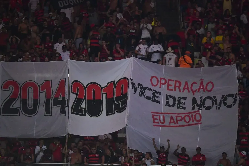 RJ – RIO DE JANEIRO – 15/02/2025 – CARIOCA 2025, FLAMENGO X VASCO – Torcida do Flamengo durante partida contra Vasco no estadio Maracana pelo campeonato Carioca 2025. Foto: Thiago Ribeiro/AGIF