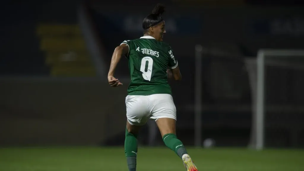 Amanda Gutierres jogadora do Palmeiras