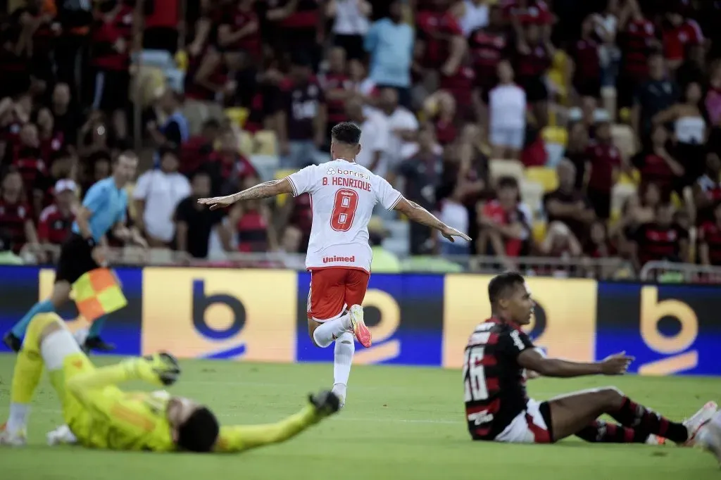 Volante comemora o gol diante do Flamengo. Foto: Alexandre Loureiro/AGIF