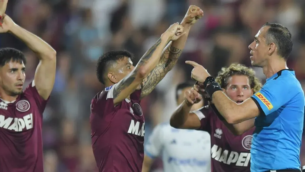 Árbitro Juan Benítez, do Paraguai