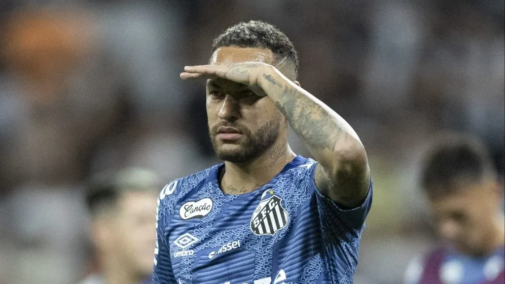 Neymar tem futuro incerto no Santos - (Photo by Alexandre Schneider/Getty Images).