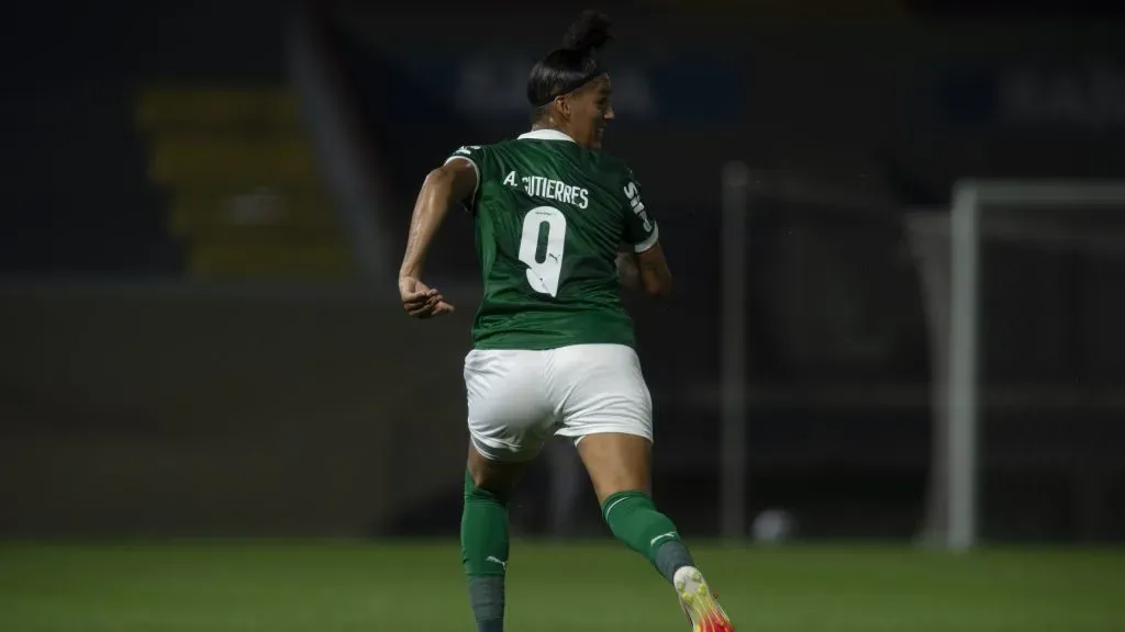 Amanda Gutierres jogadora do Palmeiras