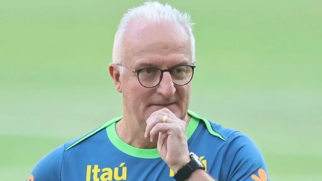 Foto: Fernando Torres/AGIF – Técnico está sem emprego após demissão na Seleção Brasileira.