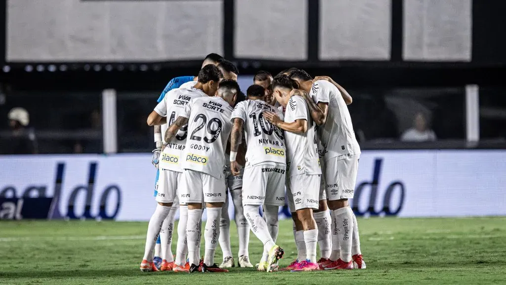 Time do Santos se preparando para duelo – Fotos: Raul Baretta/ Santos FC.