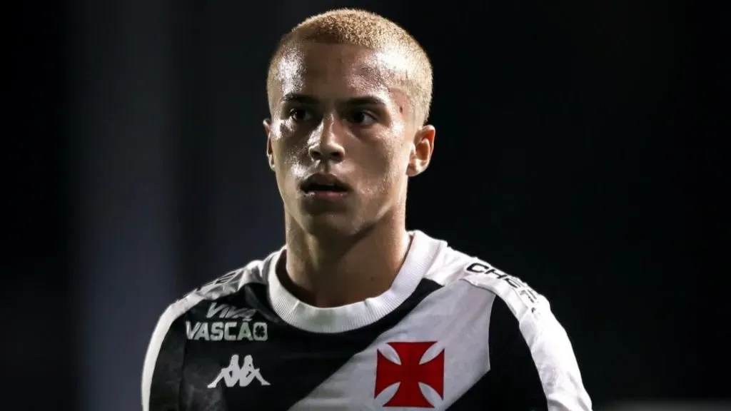 Lukas Zucarello em ação pelo Vasco – Foto: Reprodução/Lucas Almeida