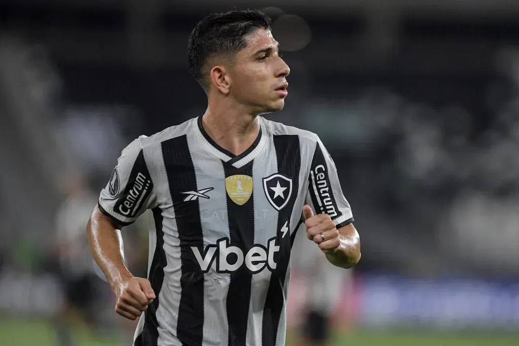 Savarino em ação pelo Botafogo. Foto: Thiago Ribeiro/AGIF