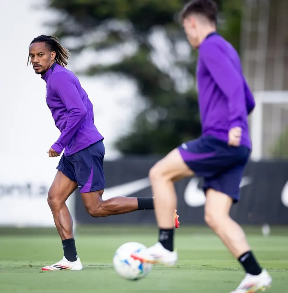 Andre Carrillo no CT Joaquim Grava – Foto: Reprodução/Instagram