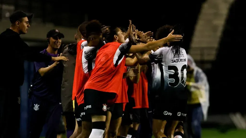 Grupo de jogadoras do Corinthians Feminino