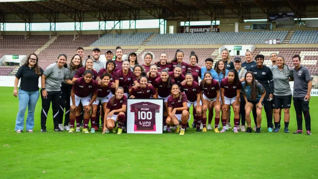Elenco completo feminino da Ferroviária