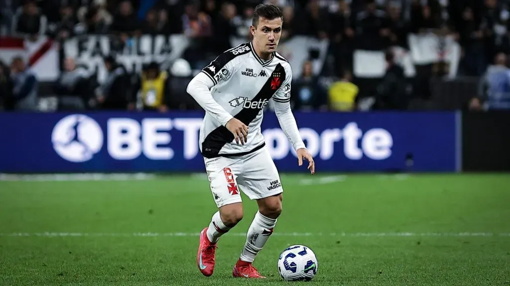 Titular do Vasco, Lucas Piton foi preservado pela comissão técnica – Foto: Fabio Giannelli/AGIF